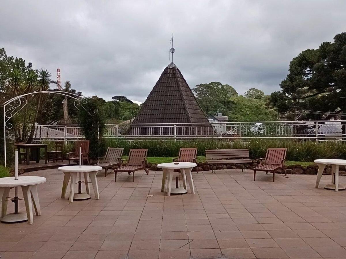 Apartamento No Residencial Village No Centro De Gramado, Com Piscina Aquecida E Hidromassagem Exterior photo