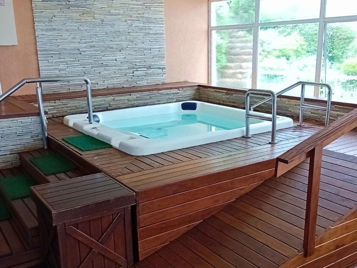 Apartamento No Residencial Village No Centro De Gramado, Com Piscina Aquecida E Hidromassagem Exterior photo